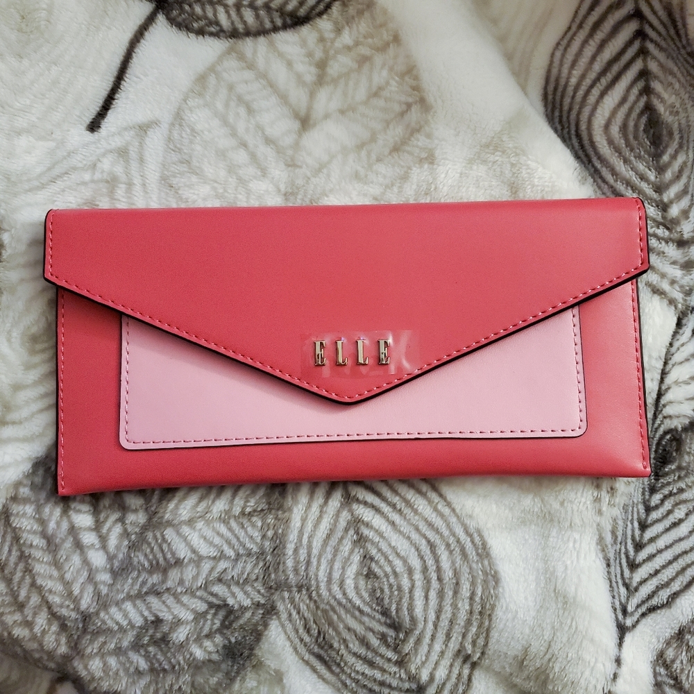 NWT Elle Pink Wallet Clutch